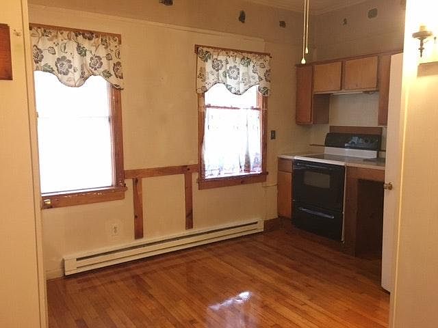 2nd image of 78 Day St APT 1