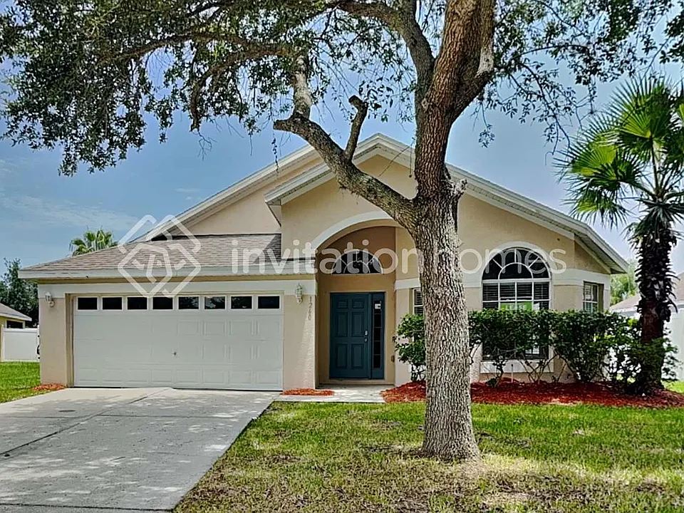 1260 Creekview Ct