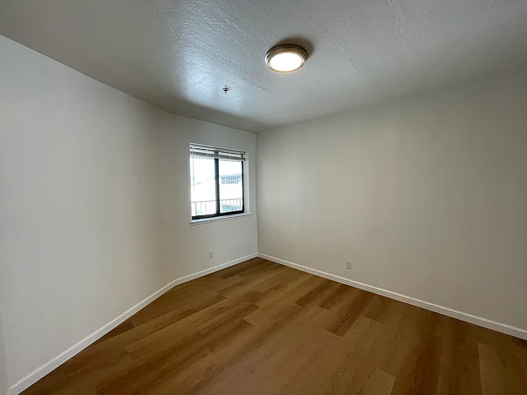 330 8th St #5D — Photo 8