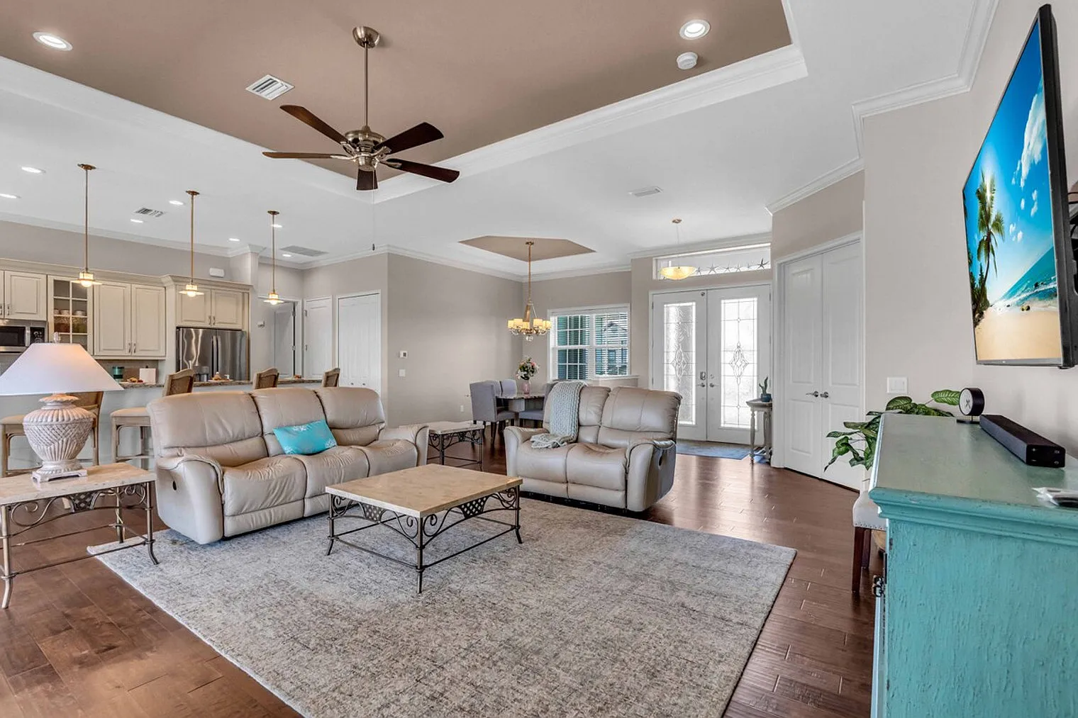3 bed, 2.0 bath, $9,267 — Photo 2