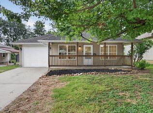 2004 E Cairo St, Springfield, MO 65802