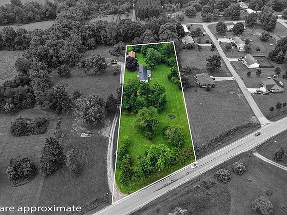 2nd image of 15934 Wooster Rd