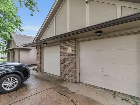 109 North #111-113-115, Pleasant Hill, MO 64080