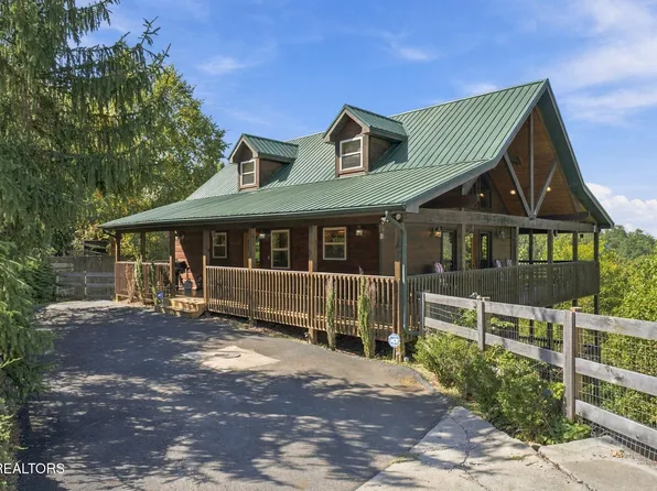 3248 Grouse Ridge Ln, Sevierville, TN 37862