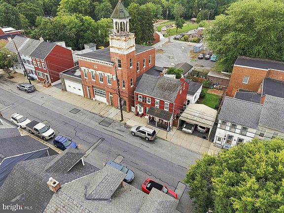 4th image of 516 Union St