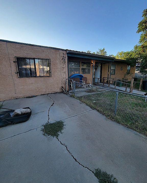 1st image of 612 S Aspen Ave