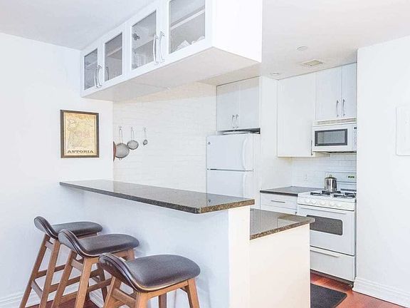 5th image of 1408 31st Ave APT 2B