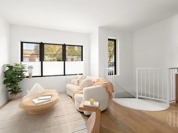 216 20th St #1A, Brooklyn, NY 11232