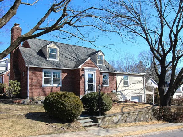 1975 Adams Ave, Abington, PA 19001