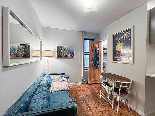 4th image of 128 Thompson St APT 11