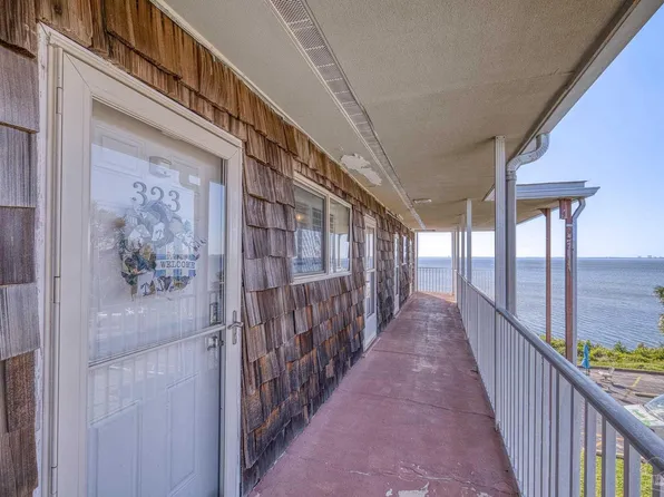 600 Scenic Hwy APT 323, Pensacola, FL 32503