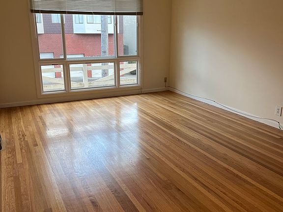 3rd image of 1390-1392 28th Ave #1390