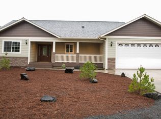 2083 Royal Saint Georges Dr, Florence, OR 97439