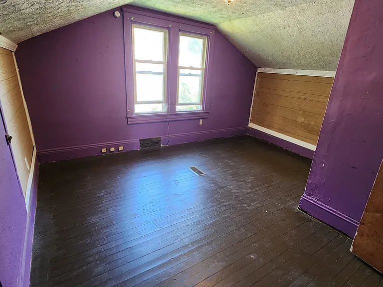 1540 Maple Rd — Photo 14