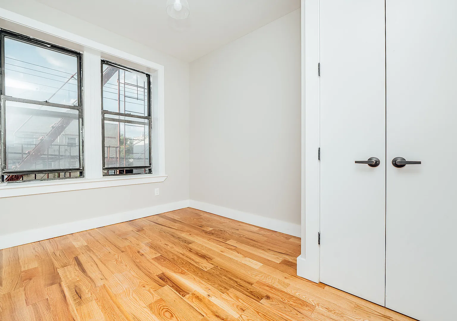 566 Maple Street — Photo 1