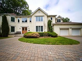 312 Anderson Ave, Closter, NJ 07624