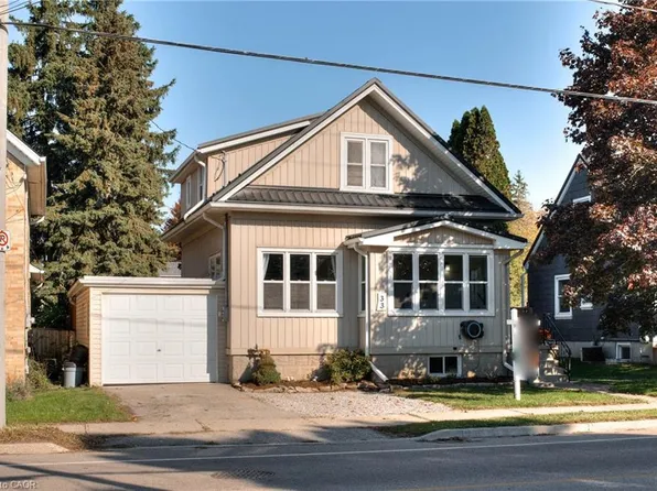 33 Bloomingdale Rd N, Kitchener, ON N2K 1A4