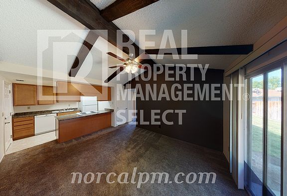3rd image of 4703 Greenholme Dr
