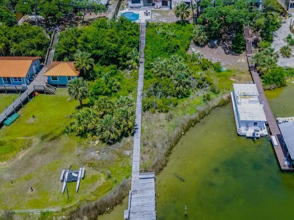 702 Harbor Blvd, Destin, FL 32541