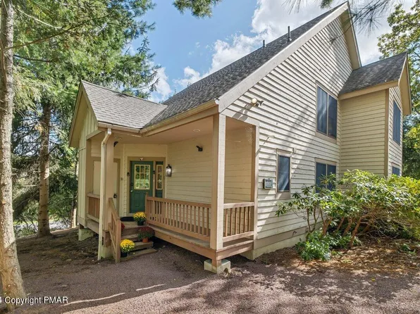 389 Vista Dr, Tannersville, PA 18372