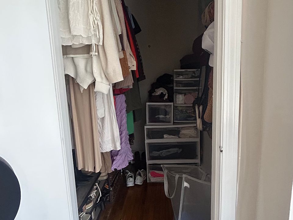 1st image of 506 E Broadway #6R