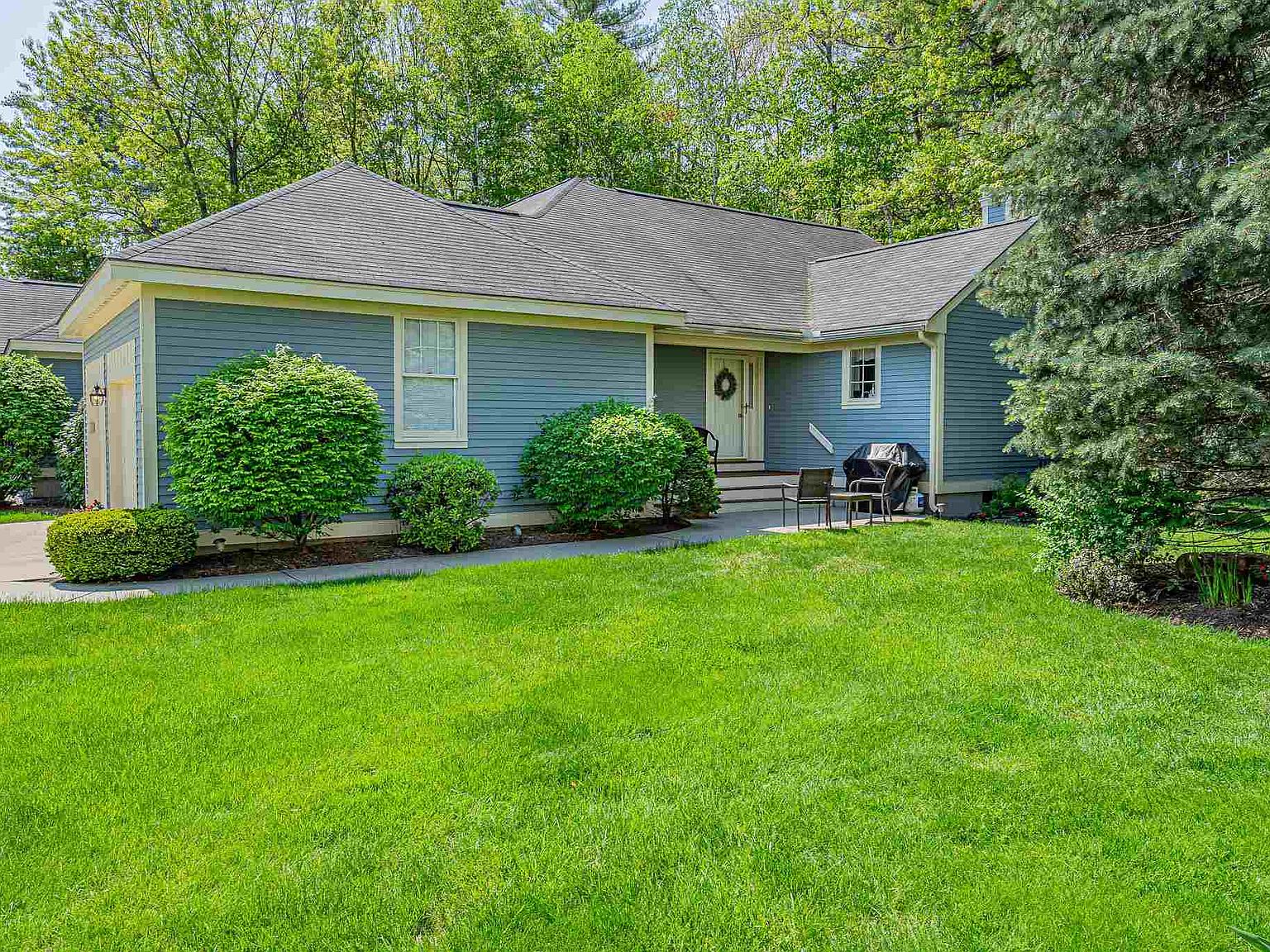 11 Spyglass Point Circle, Bedford, NH 03110 Zillow