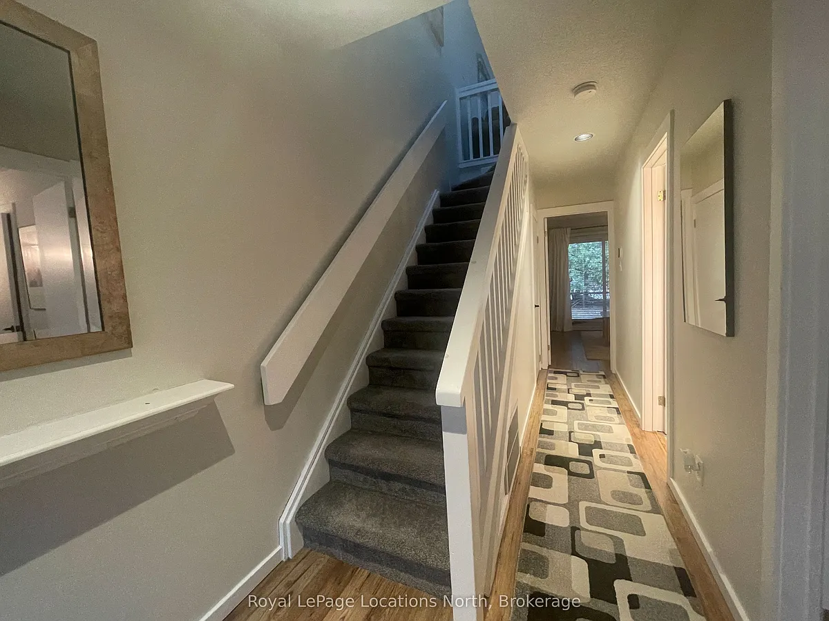 Building Photo - 149 Fairway Cres #71