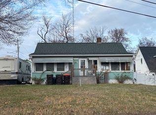 601 Pekin Ave, Creve Coeur, IL 61610