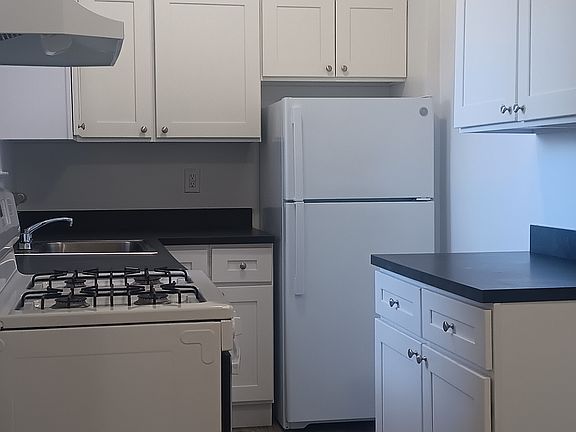 4th image of 77-54 Austin St Unit 1C