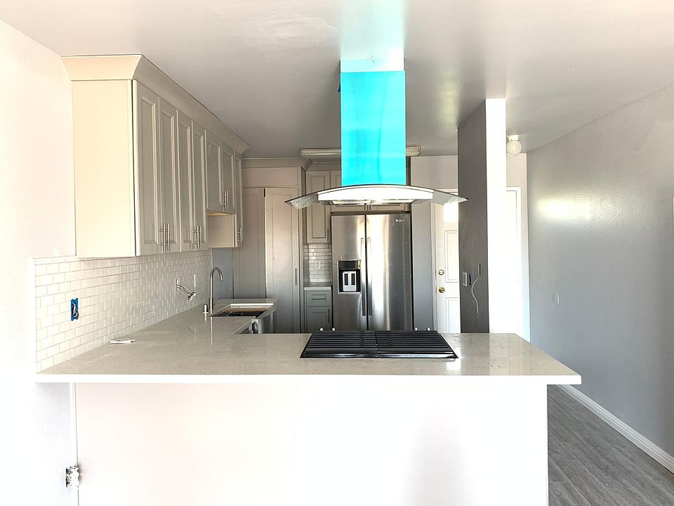 1st image of 337 Redondo Ave