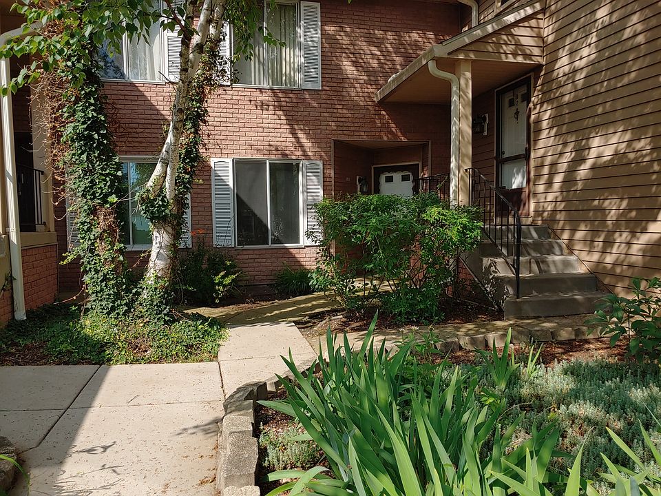 1st image of 2416 Danbury Dr APT B1