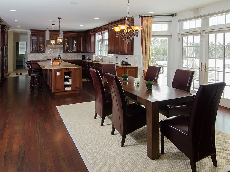 101 Parrish Pond Ct E — Photo 4