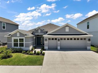 7669 Chastain Cir, Okahumpka, FL 34762