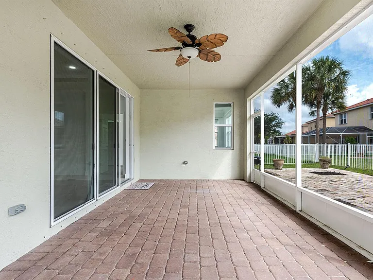 1367 NW Leonardo Cir — Photo 33