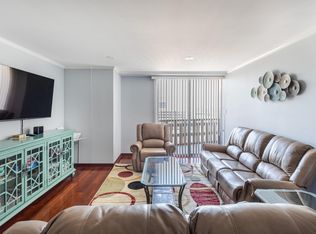 2016 Main St APT 904, Houston, TX 77002
