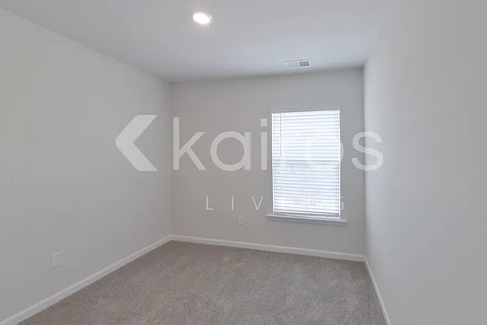 2529 Banyon Cir — Photo 13