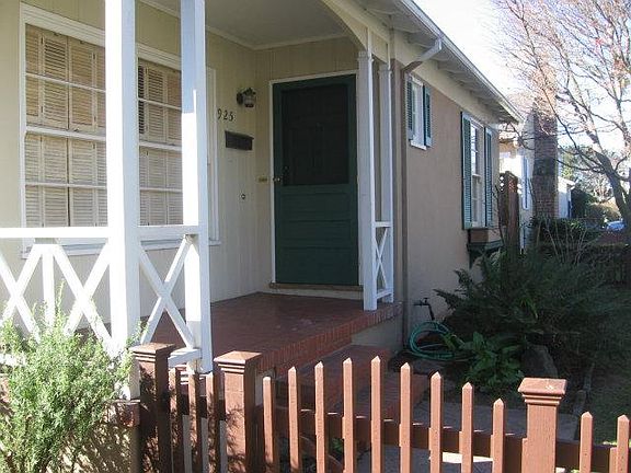 5th image of 925 Linden Ave
