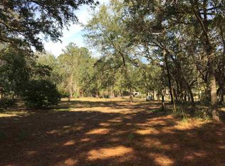111 Woodland Dr, Crawfordville, FL 32327