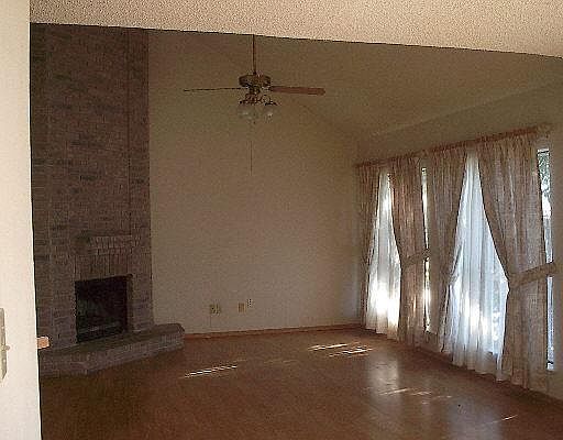 3rd image of 6838 QUAIL LAKE DR