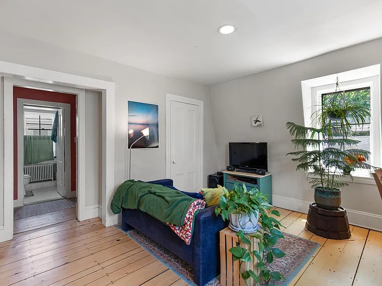 34 Cushman St #2 — Photo 10