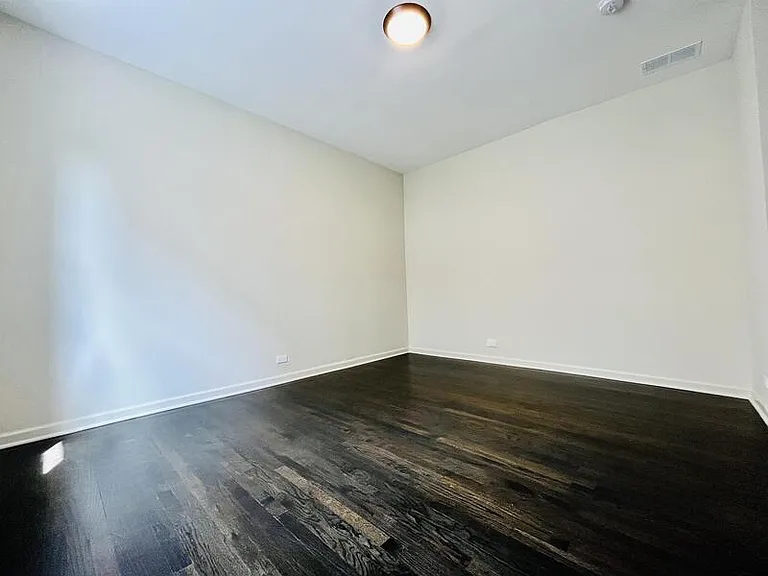 1371 S California Ave #2W — Photo 23