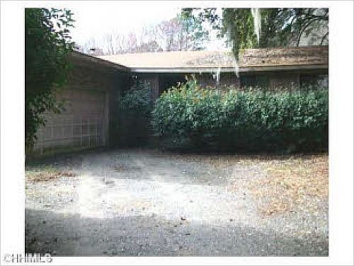 2nd image of 17 Ben White Dr