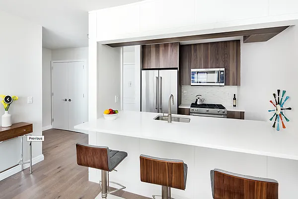 Rented by Bold New York | media 29