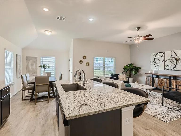 5867 San Savino Dr — Photo 11
