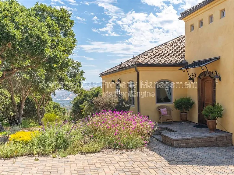 287 Laureles Grade Rd — Photo 3