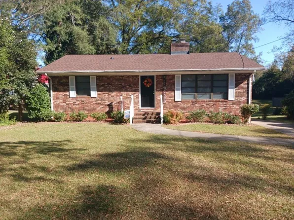 109 Grove St, Washington, GA 30673