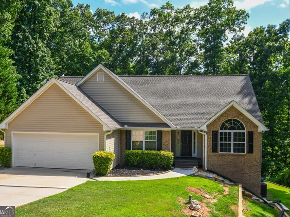 4717 Middleboro Ln, Gainesville, GA 30506