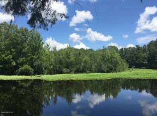 12790 N Edgewater Dr, Dunnellon, FL 34433