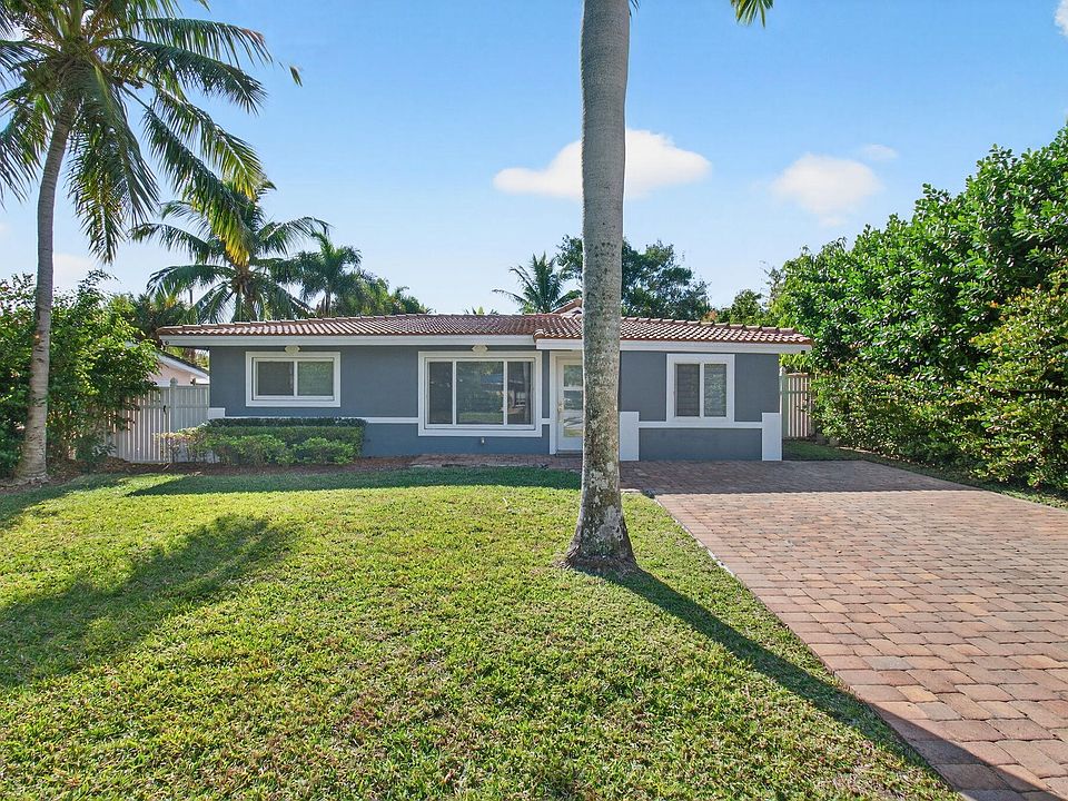 1st image of 360 SW 2nd Street
