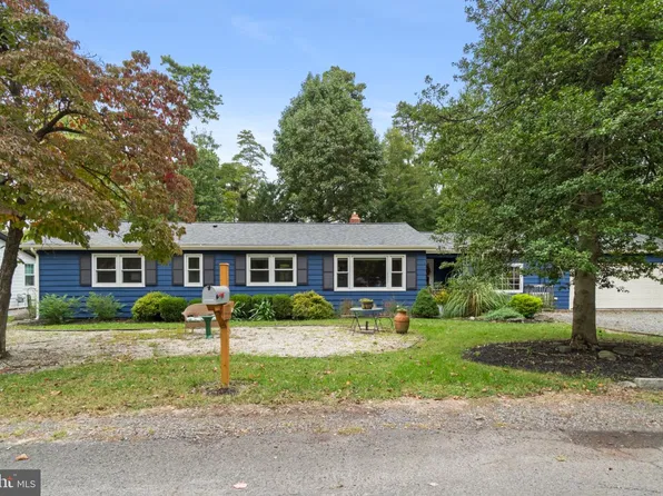 211 Briarwood Trl, Medford Lakes, NJ 08055